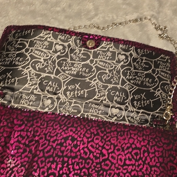 Betsey Johnson Shiny Pink Clutch - Picture 4 of 5